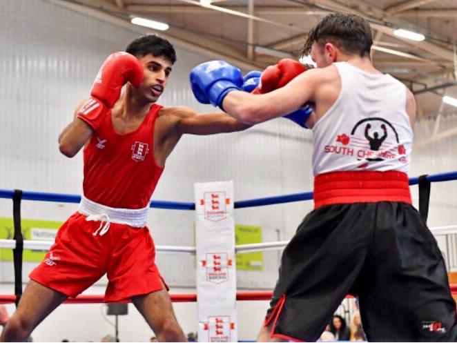 British Pakistani Boxer Hamza Mehmood made history by becoming the first British boxer of Pakistani origin to win back to back Elite National Championships.